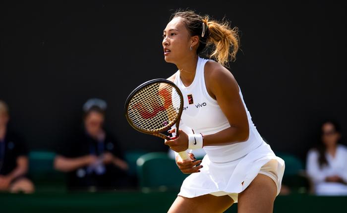 恭喜郑钦文！14份代言年收入2.3亿，短短2年，从全球第15飙升第1