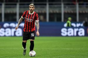 永利官网-这你都不传‍♂️特奥两次单干打丢，队友摊手+无奈踢柱